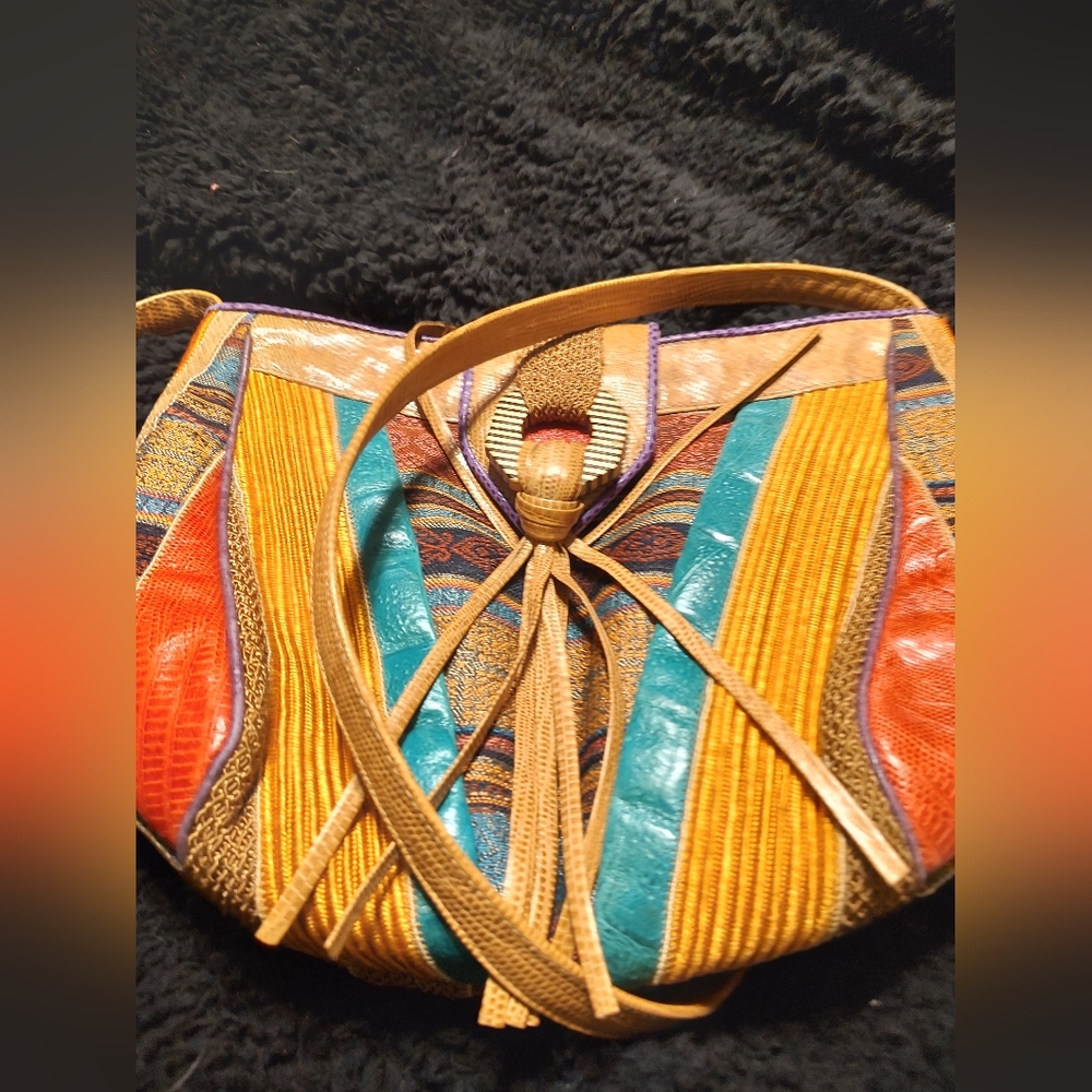 Sharif purse